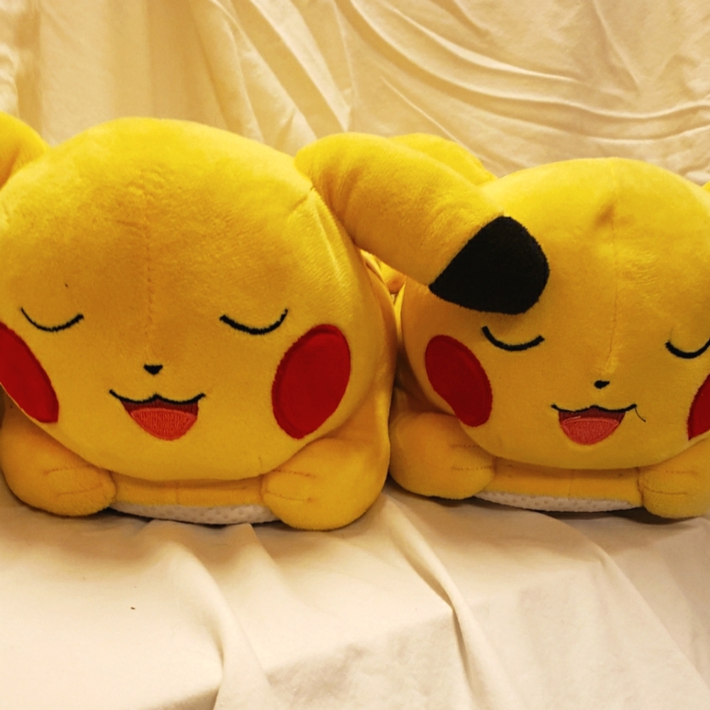 Pokémon Pikachu slippers